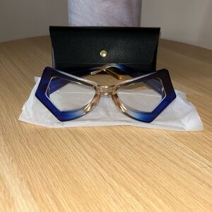 Blue Tan Stylish Sunglasses